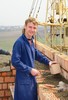 среднее образование+обучение профессим каменщик монтажник+электросварщик
