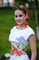 Комплект в украинском стиле